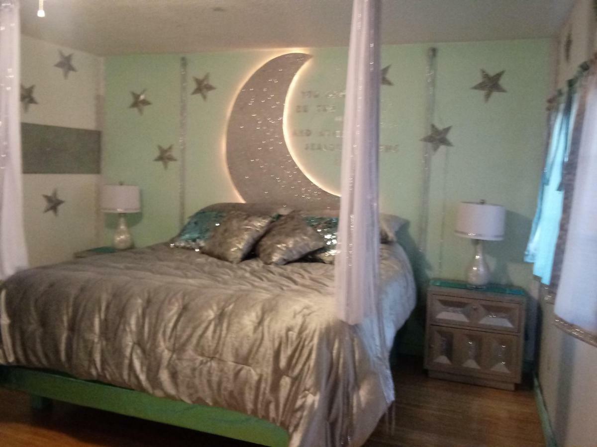 Crescent Moon Motel Esterno foto